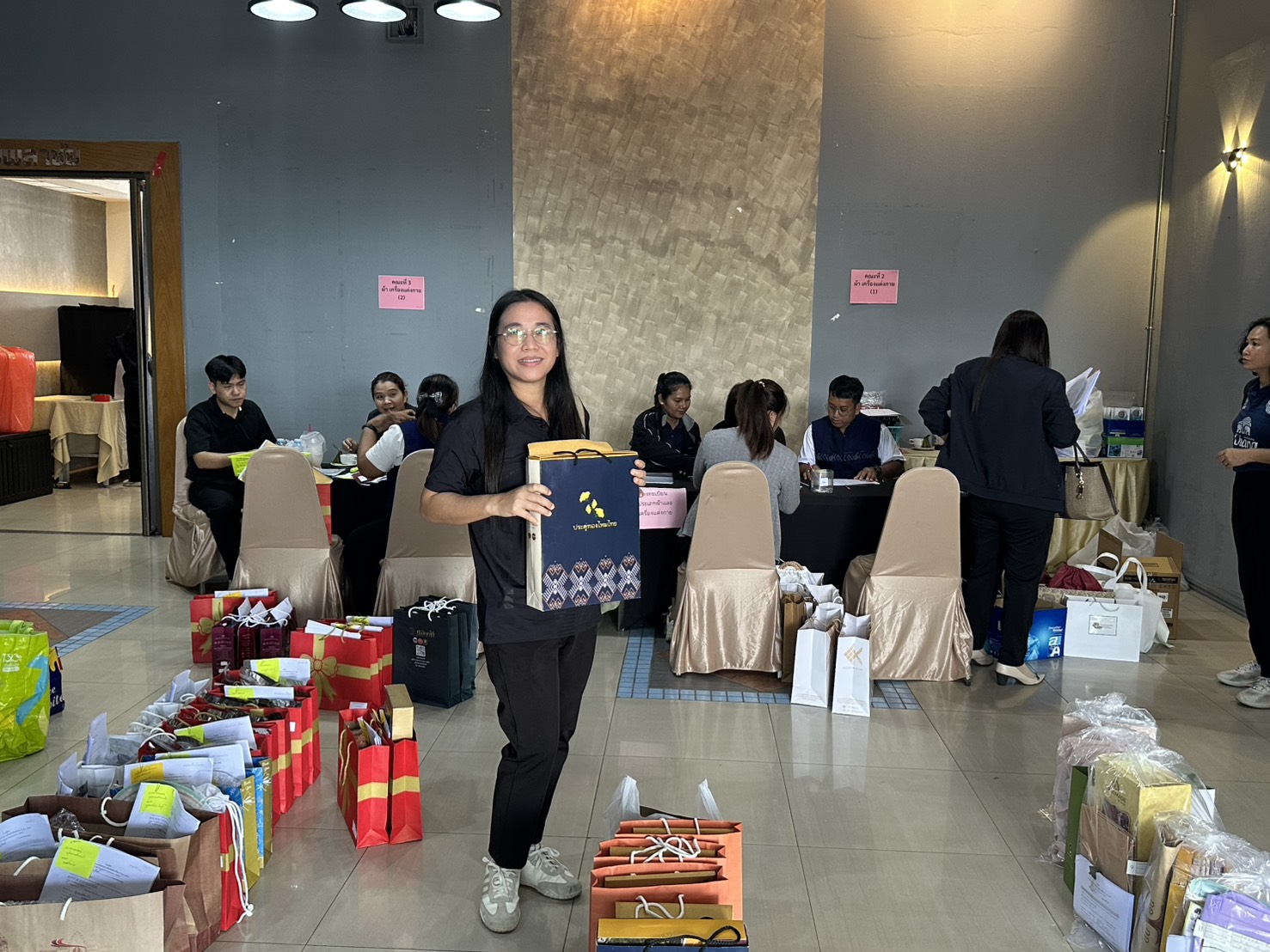 CDD BANKRUAT : GROWTH TEAM Plus+ BANKRUAT - พช.บ้านกรวด นำ 12 ผลิตภัณฑ์ชุมชน เข้าร่วมการคัดสรรสุดยอด OTOP (OPC) ประจำปี 2569