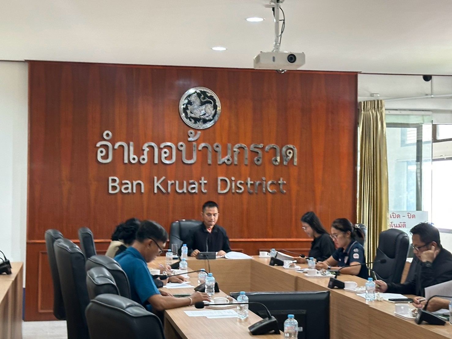 CDD BANKRUAT : GROWTH TEAM Plus+ BANKRUAT  - พช.บ้านกรวด จัดประชุมคณะอนุกรรมการกลั่นกรองและติดตามการดำเนินงานกองทุนพัฒนาบทบาทสตรีอำเภอบ้านกรวด